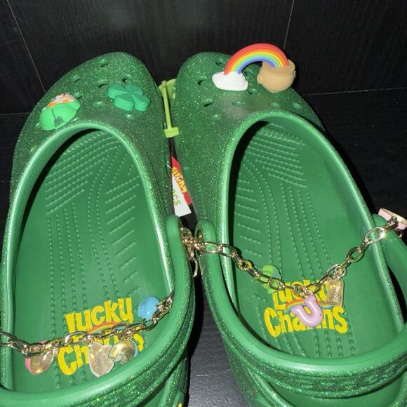 CROCS Lucky Charms Green Mens Size 10 with tons of Jibbitz BRAND NEW main image 5